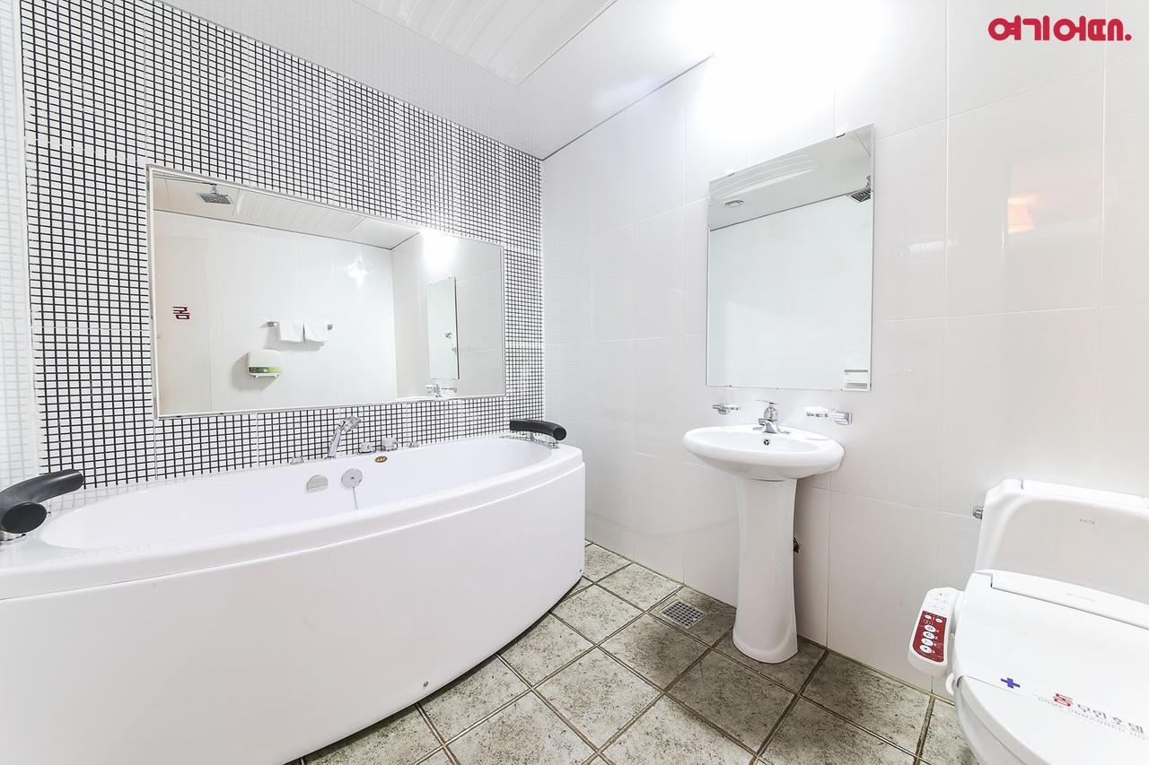 Dome Hotel Gwangju Metropolitan City Esterno foto